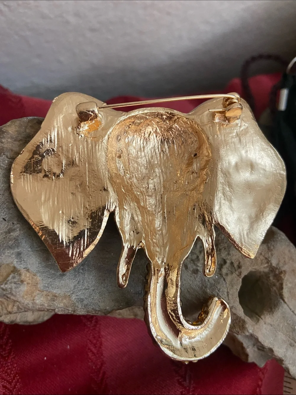 NEW Trunks Up Elephant Rhinestoned Broach
